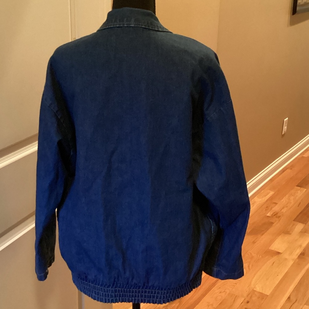 Women's Dark Blue Denim Jacket with Smocked Hem Size Medium - Picture 5 of 5